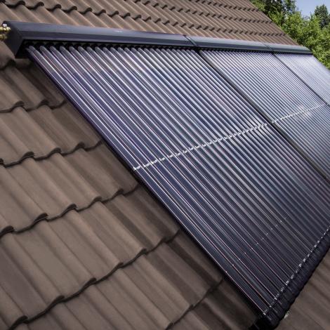 Installation de panneau solaire Viessmann Vitosol 300 T